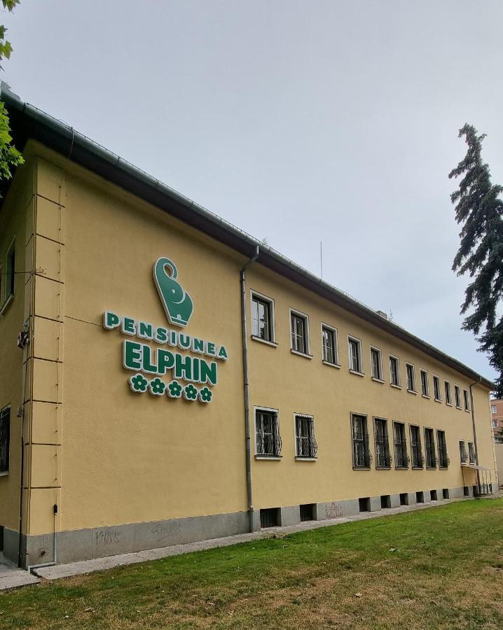 Pensiunea Elphin Târgu-Mureş エクステリア 写真